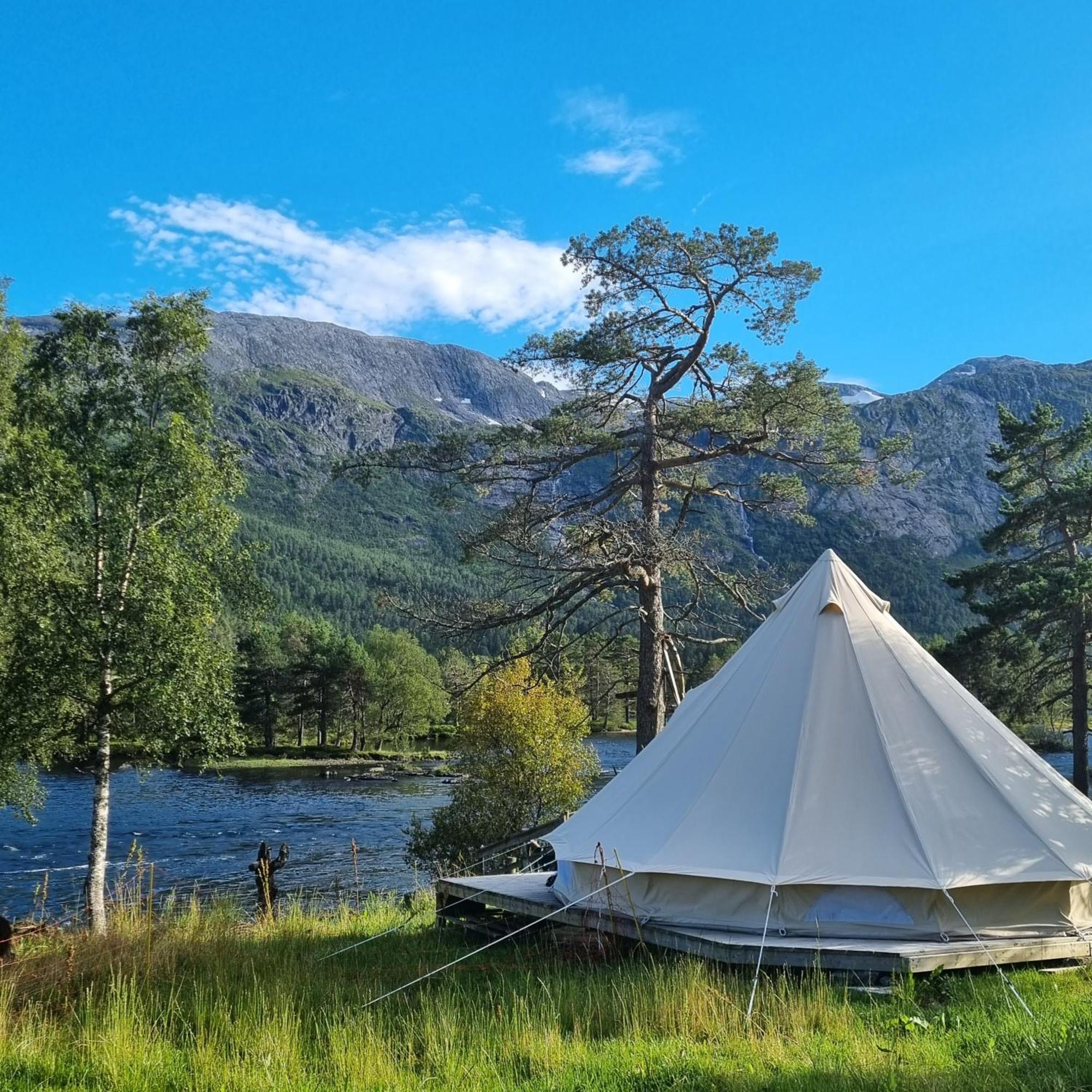 Отель Flatheim Glamping Viksdalen Экстерьер фото
